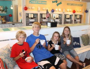 Enjoying frozen yogurt at Surfin' Spoon. Photo North Beach Sun (Kip Tabb)