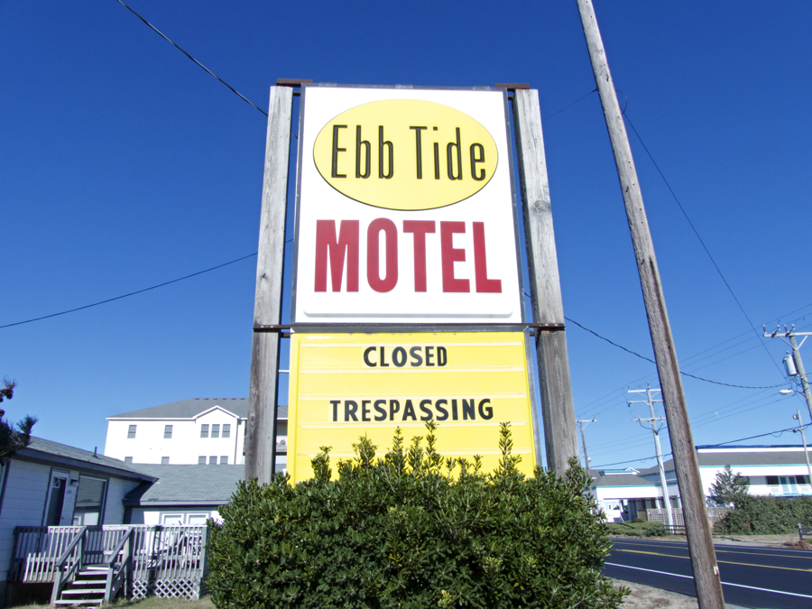 Ebb Tide Motel Sign.